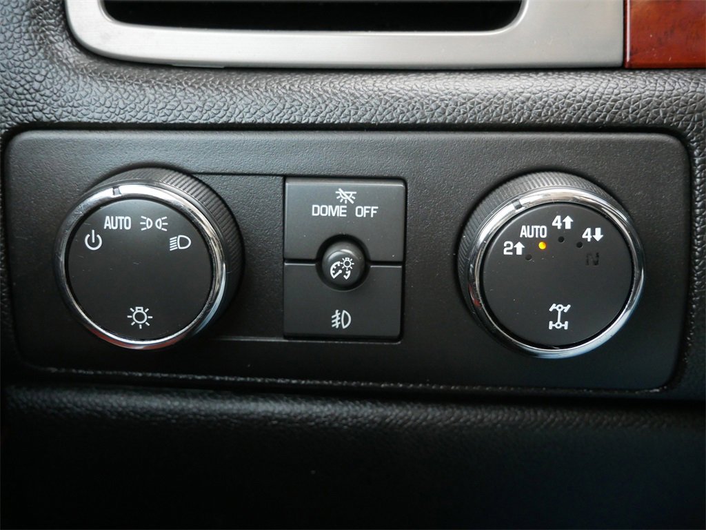 Used 2010 Chevrolet Tahoe LT w/ Luxury Package image 23