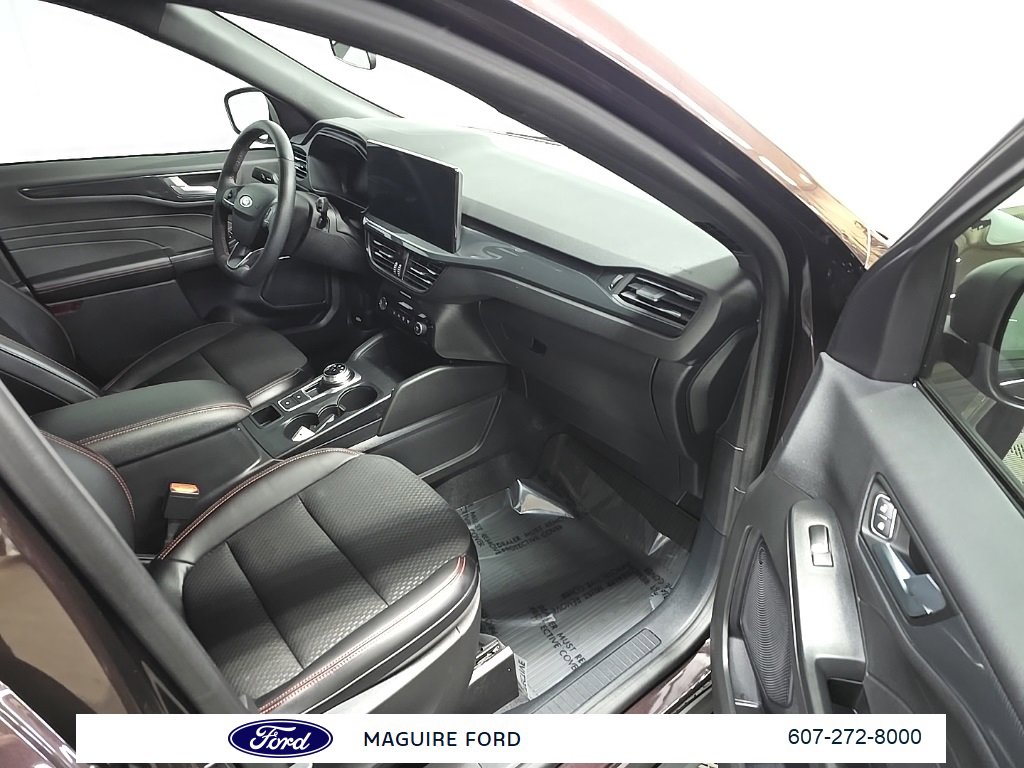 Used 2023 Ford Escape ST-Line w/ Tech Pack #1 image 18