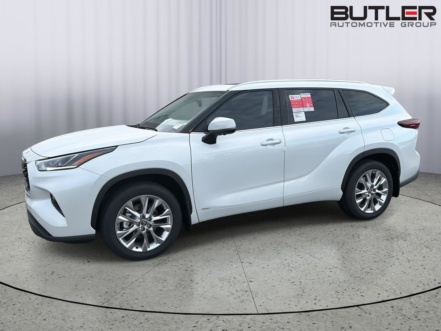 New 2026 Toyota Highlander Limited AWD/4WD image 3