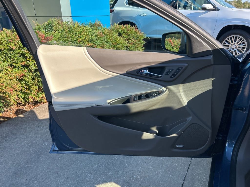 Used 2024 Chevrolet Malibu LT image 15
