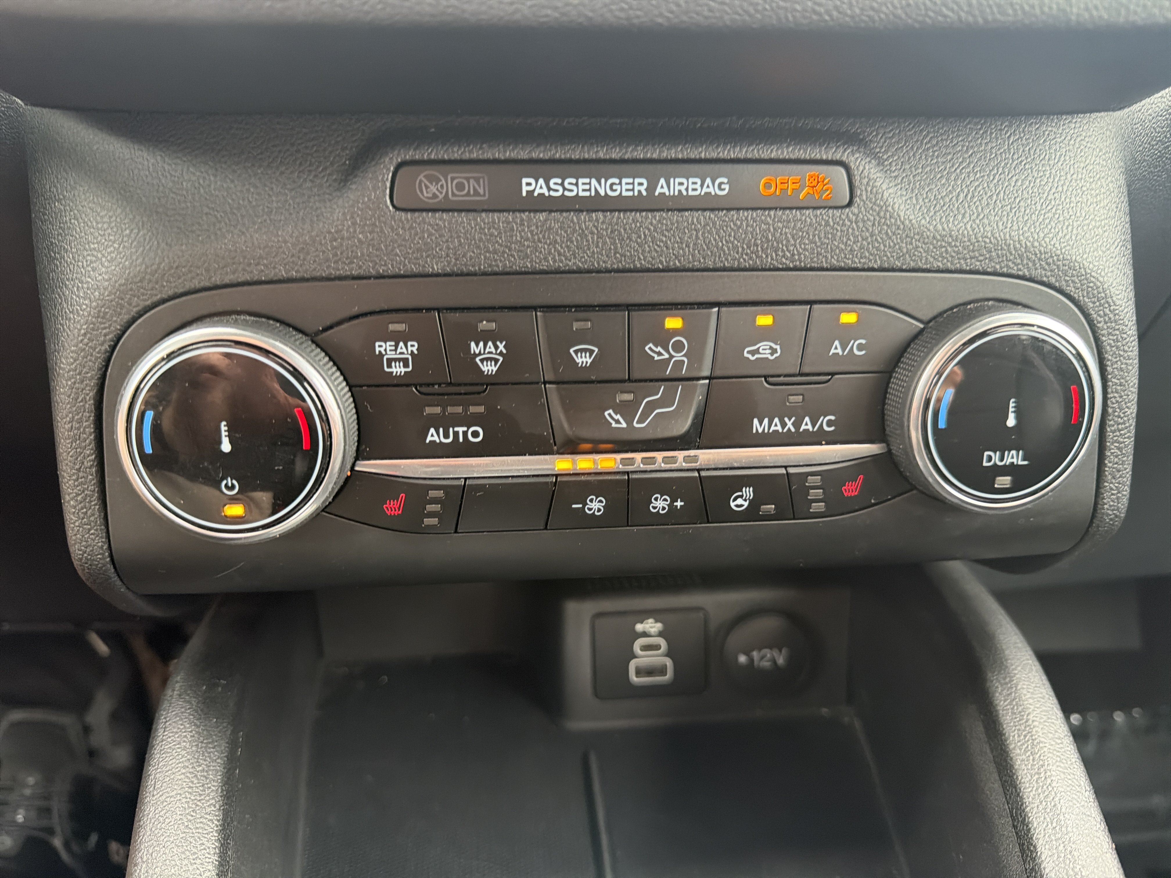 Used 2024 Ford Escape ST-Line AWD/4WD image 28