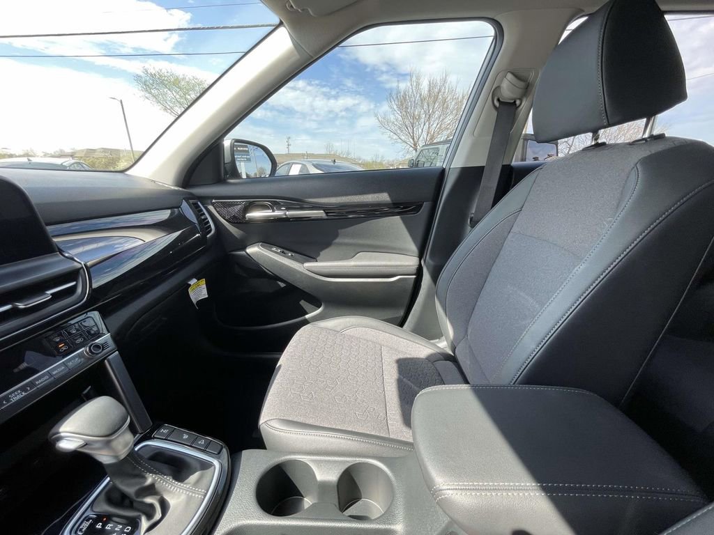 Used 2025 Kia Seltos X-Line AWD/4WD image 29