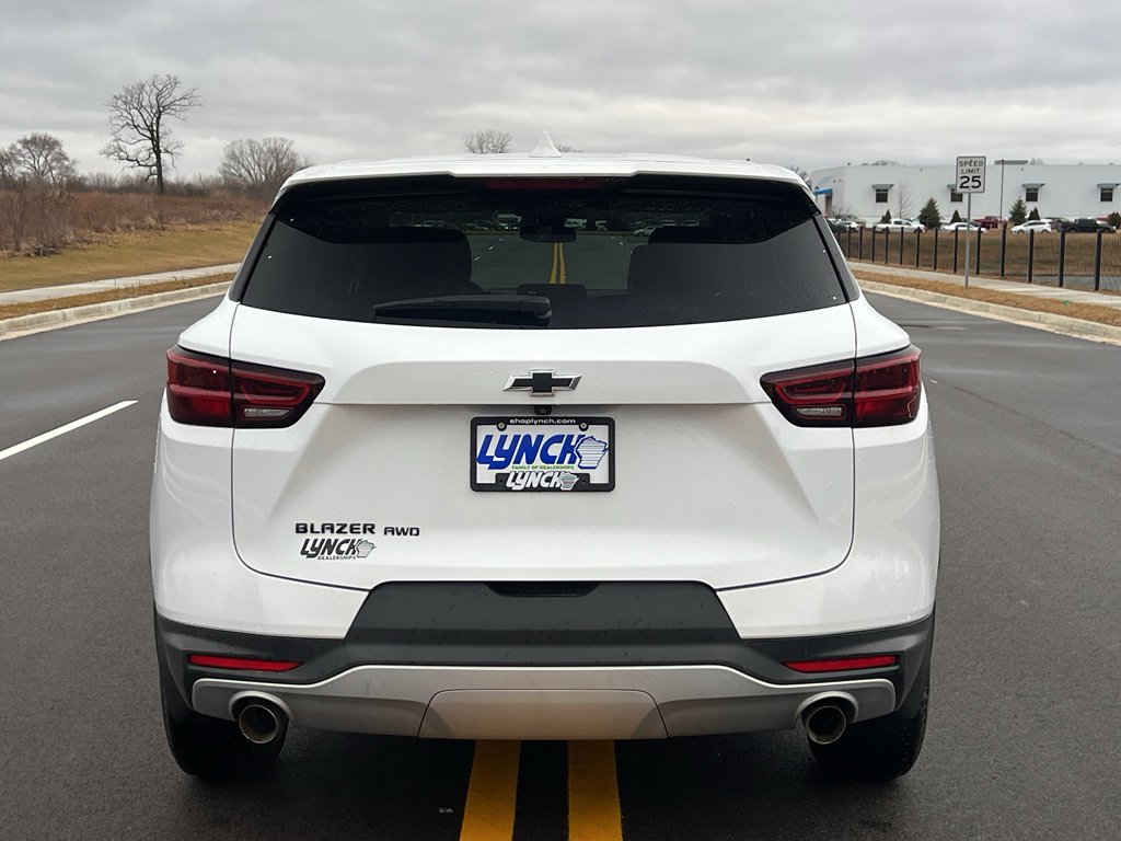 Used 2024 Chevrolet Blazer LT w/ Driver Confidence Package image 38