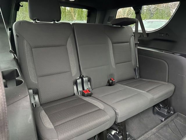 Used 2025 Chevrolet Suburban LS image 13