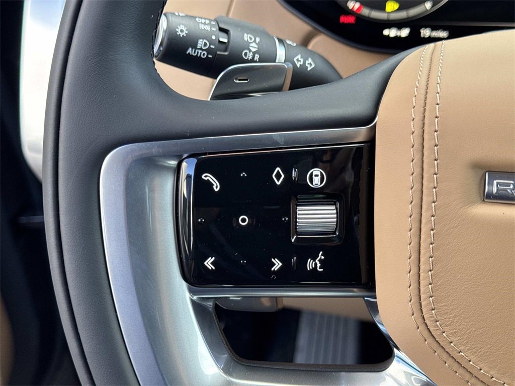 New 2026 Land Rover Range Rover SE image 30