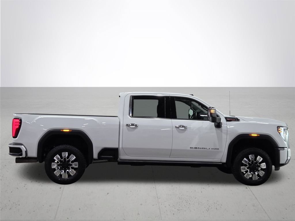 Used 2025 GMC Sierra 3500 Denali w/ Denali Reserve Package image 5