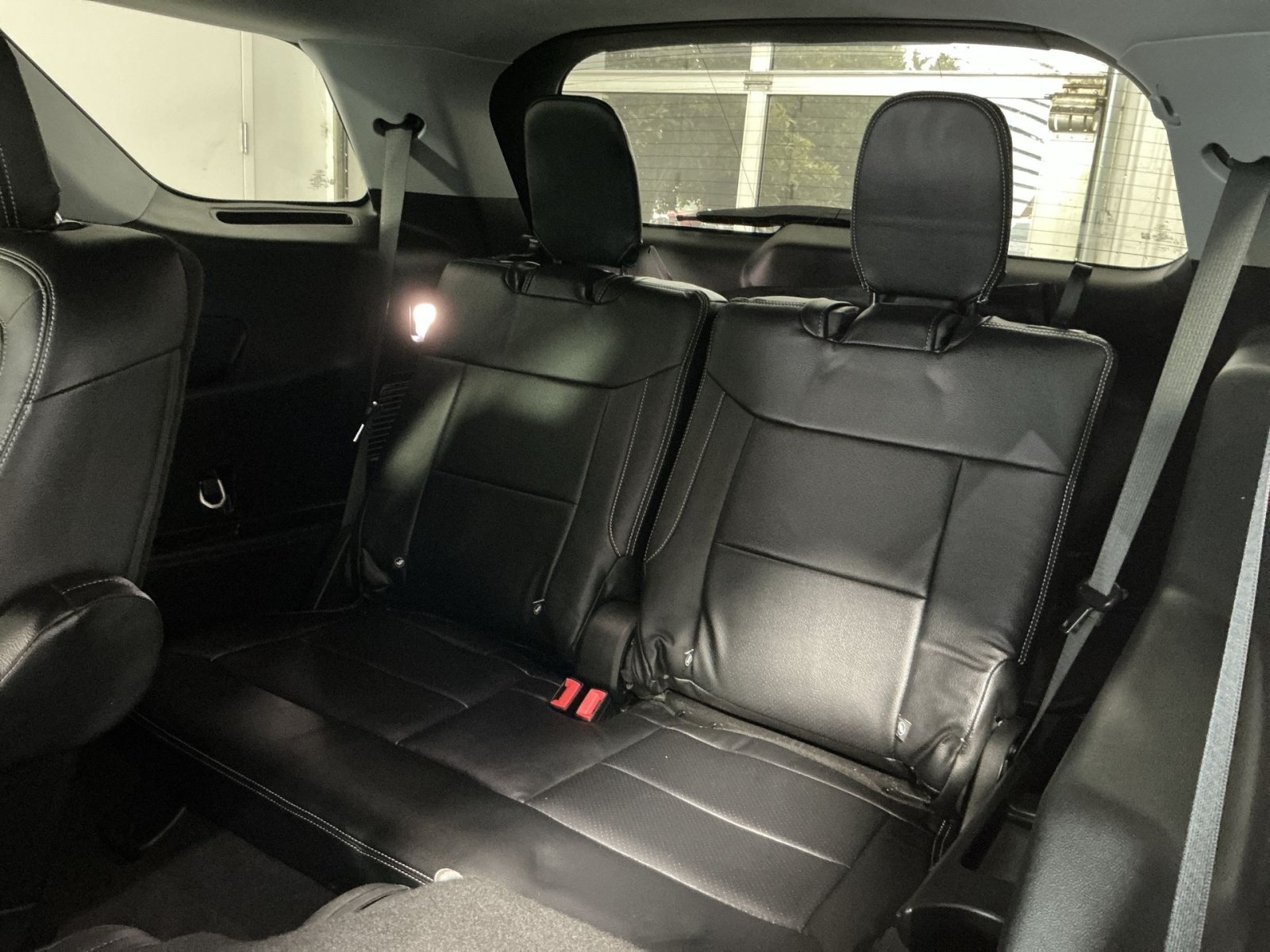 Used 2023 Ford Explorer XLT AWD/4WD image 24