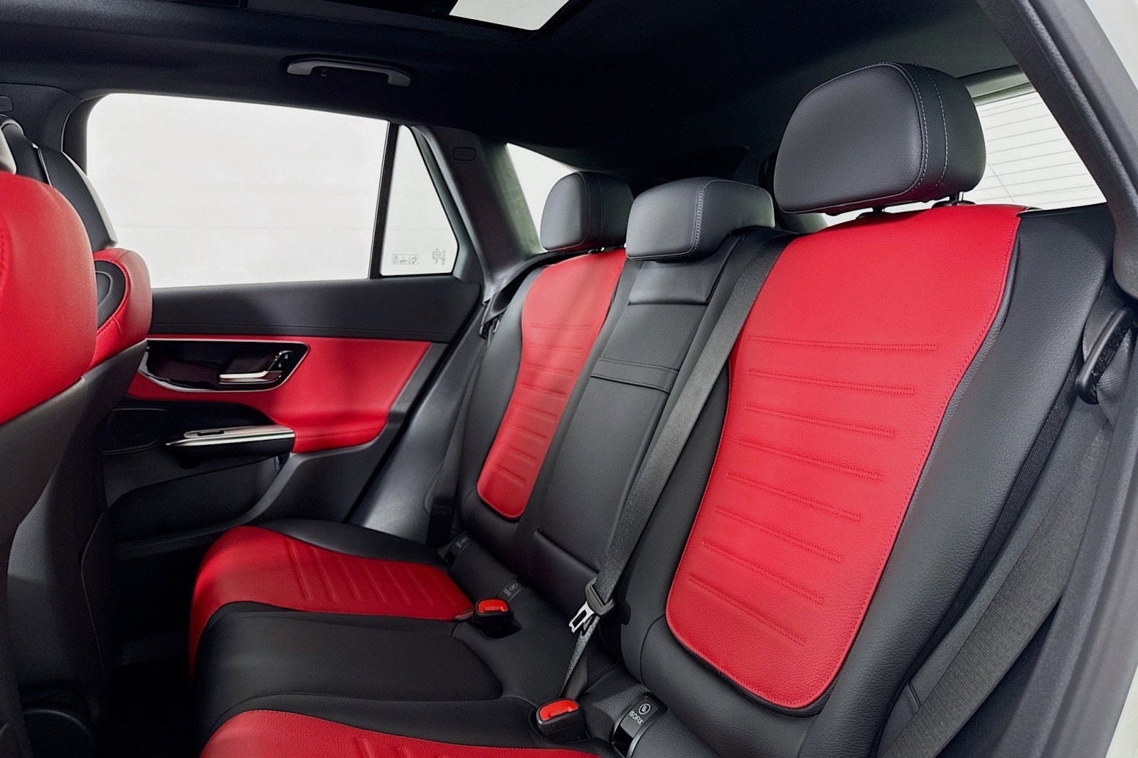 New 2026 Mercedes-Benz GLC 43 AMG 4MATIC image 7