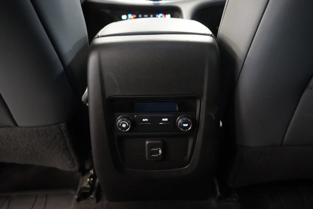 Used 2023 Buick Enclave Essence w/ Experience Buick Package AWD/4WD image 30