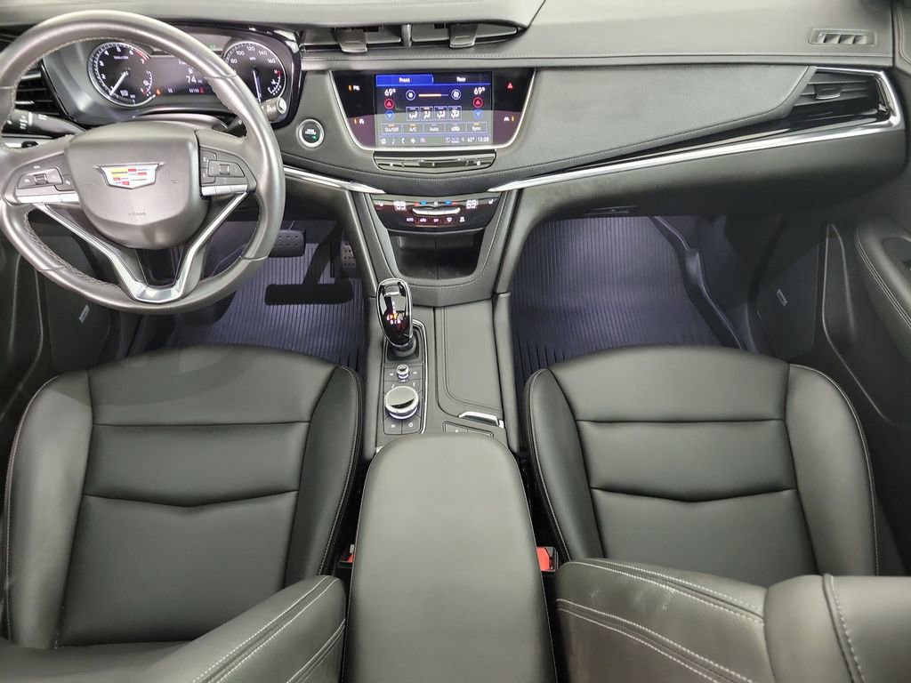 Certified 2024 Cadillac XT6 Luxury w/ LPO, Floor Liner Package FWD image 16