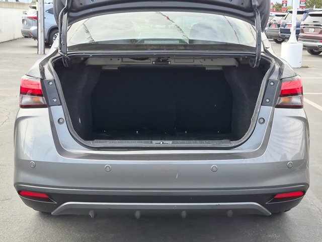 Used 2021 Nissan Versa SV FWD image 10