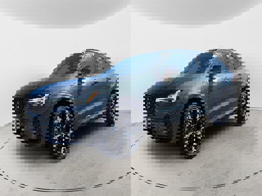 New 2026 Volvo XC60 T8 Ultra w/ Protection Package Premier image 2