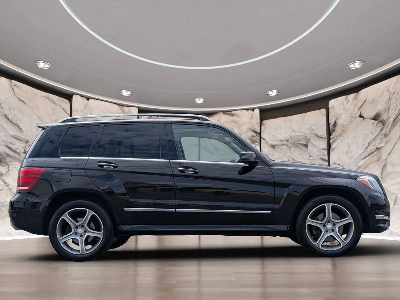 Used 2014 Mercedes-Benz GLK 250 BlueTEC 4MATIC image 15