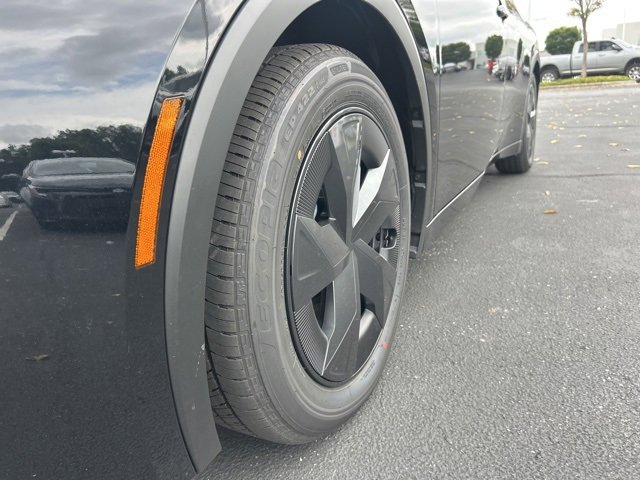 New 2026 Toyota Prius Plug-In Hybrid image 10