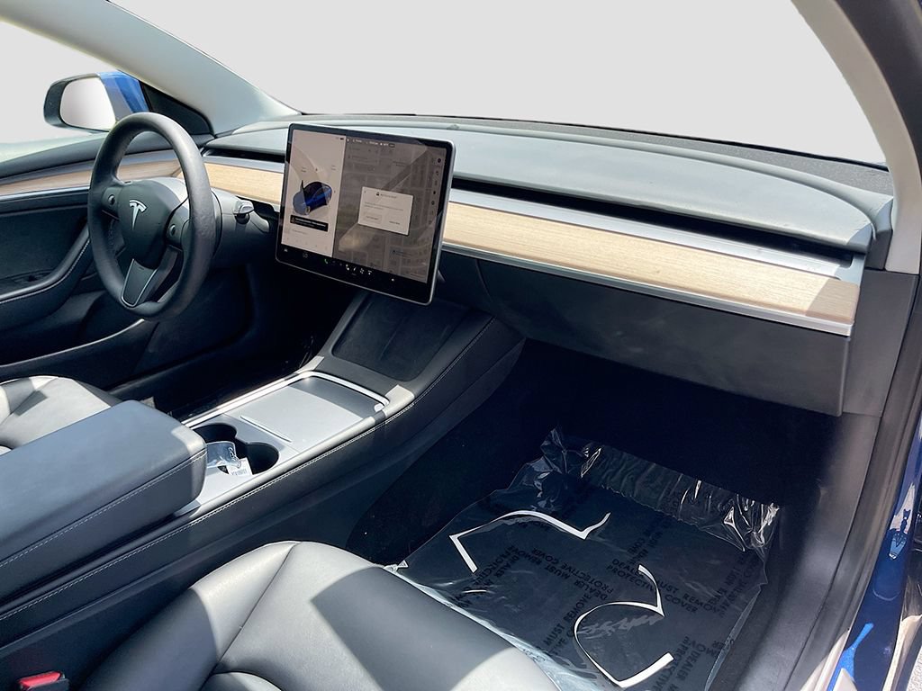 Used 2022 Tesla Model 3 Standard Range RWD image 18