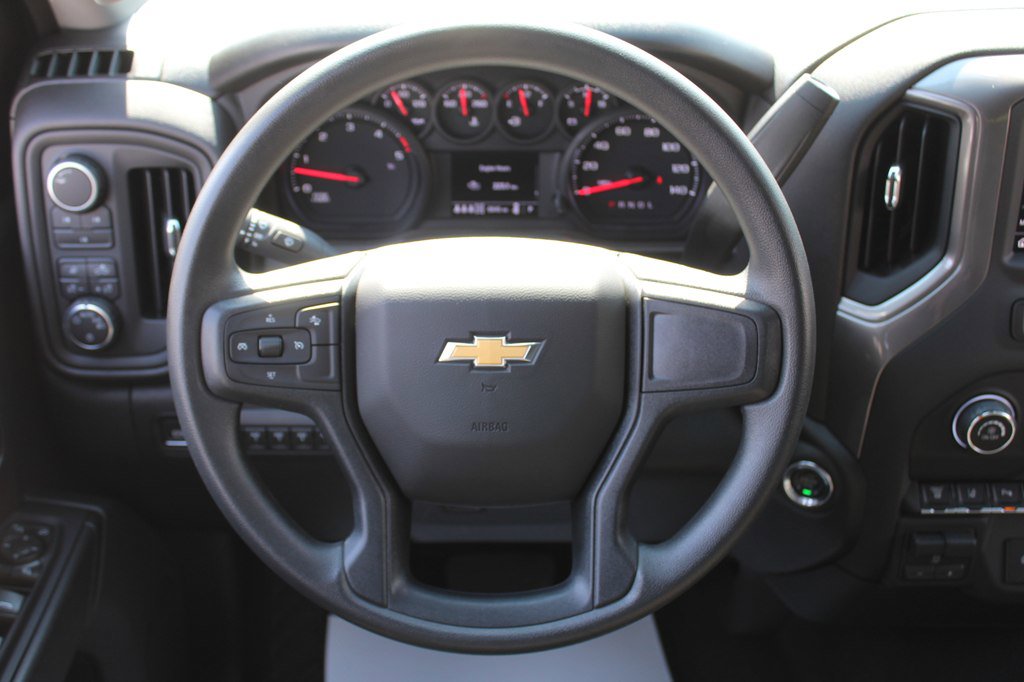 Used 2025 Chevrolet Silverado 2500 Custom w/ Custom Value Package AWD/4WD image 18