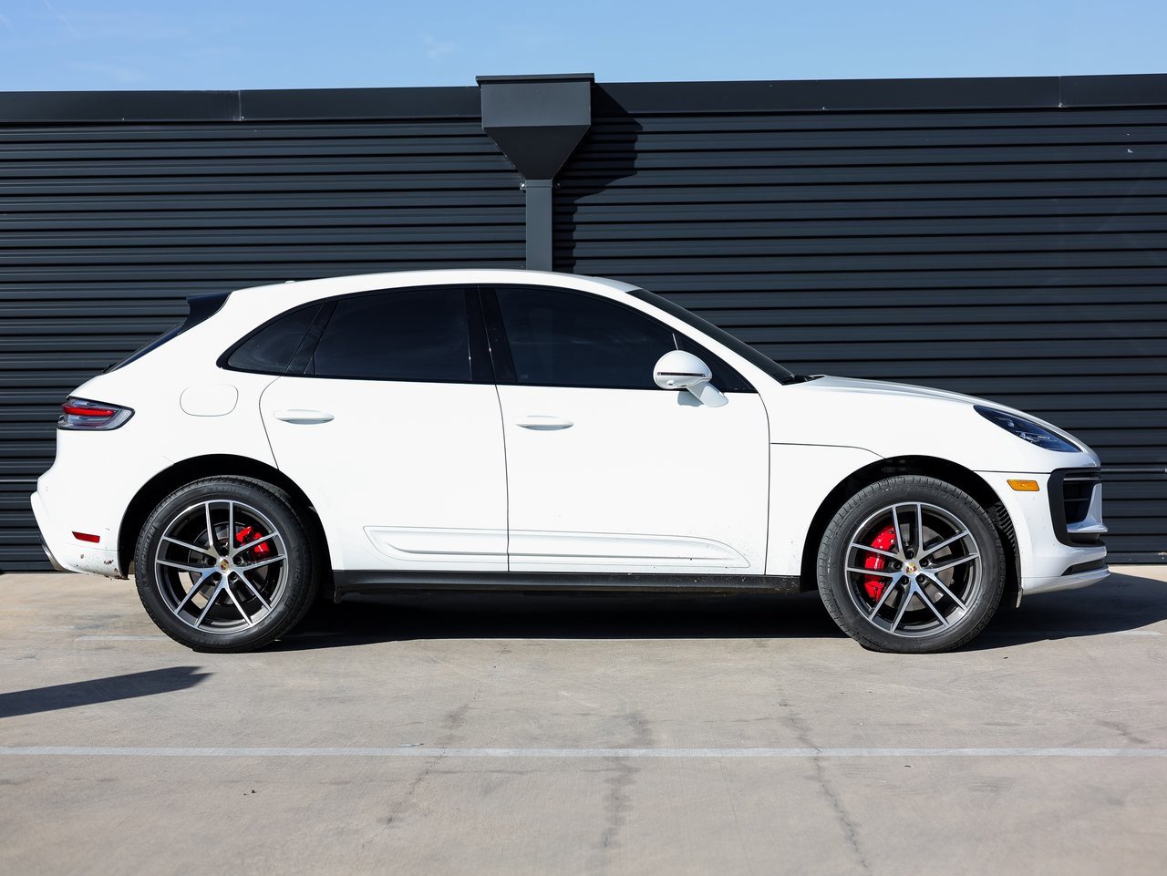 Certified 2022 Porsche Macan S image 8