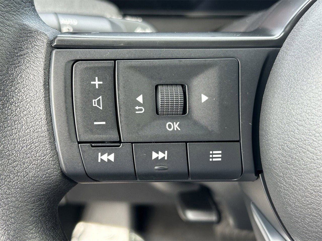 New 2026 Nissan Sentra SV w/ Floor Mat Package FWD image 28