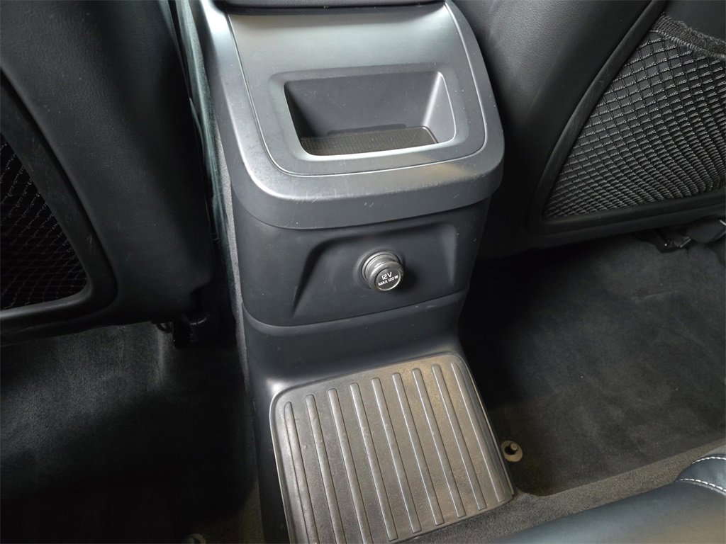 Used 2018 Volvo XC60 T8 R-Design w/ Convenience Package image 11