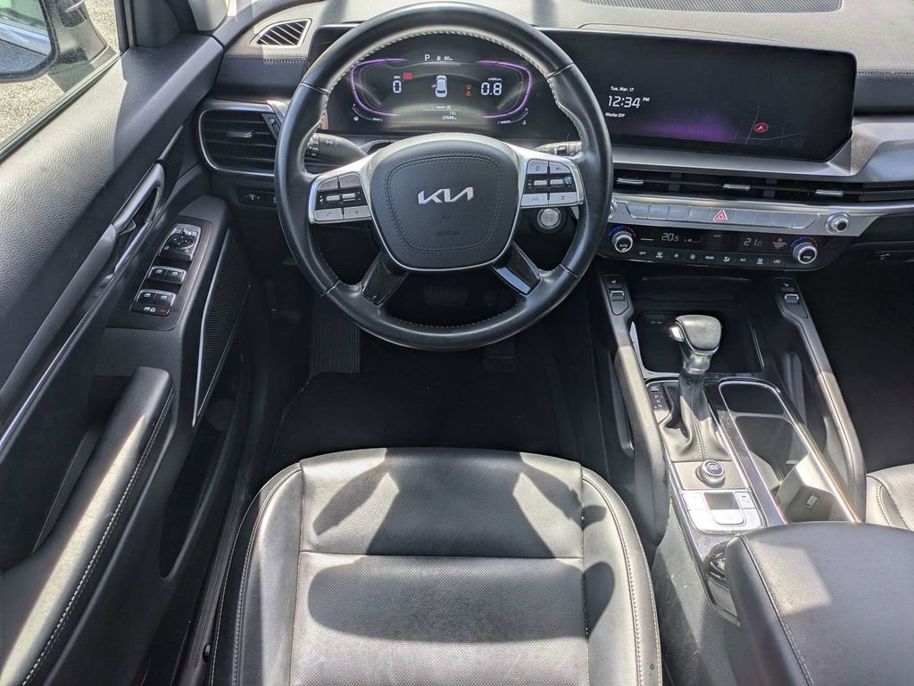 Used 2025 Kia Telluride S image 18