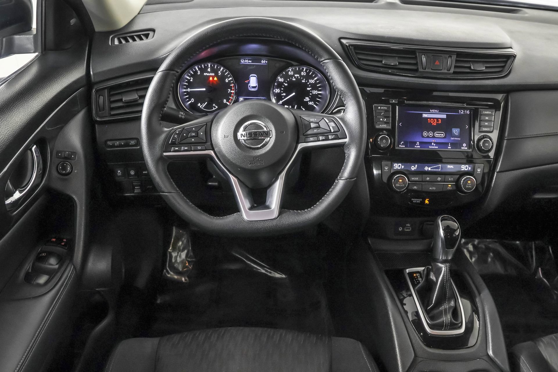 Used 2019 Nissan Rogue SV image 37