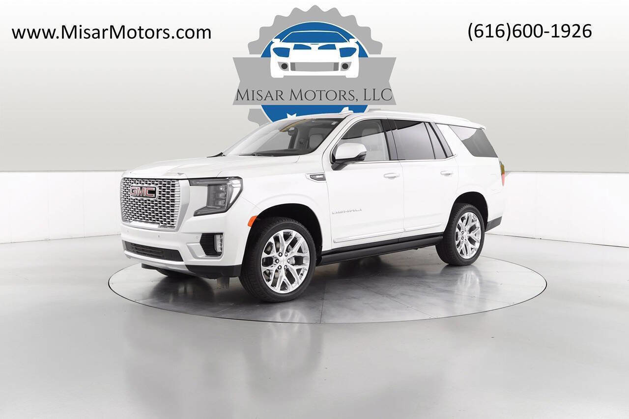 Used 2021 GMC Yukon Denali w/ Denali Premium Package image 8