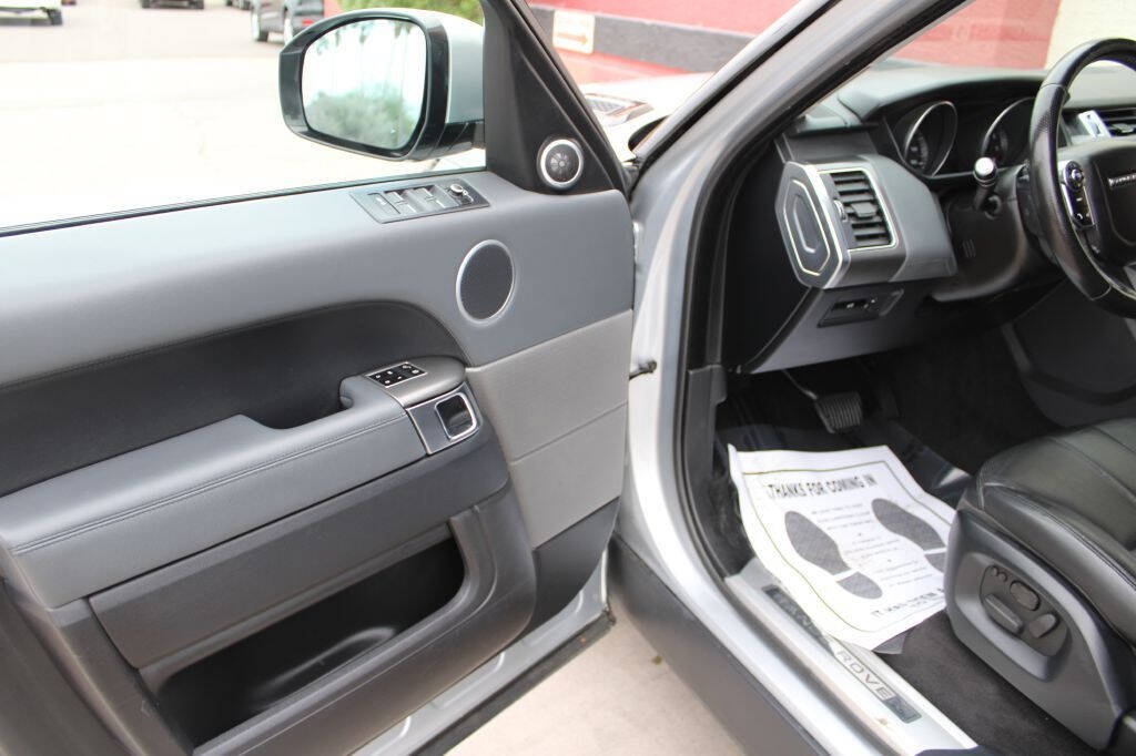 Used 2014 Land Rover Range Rover Sport SE AWD/4WD image 9