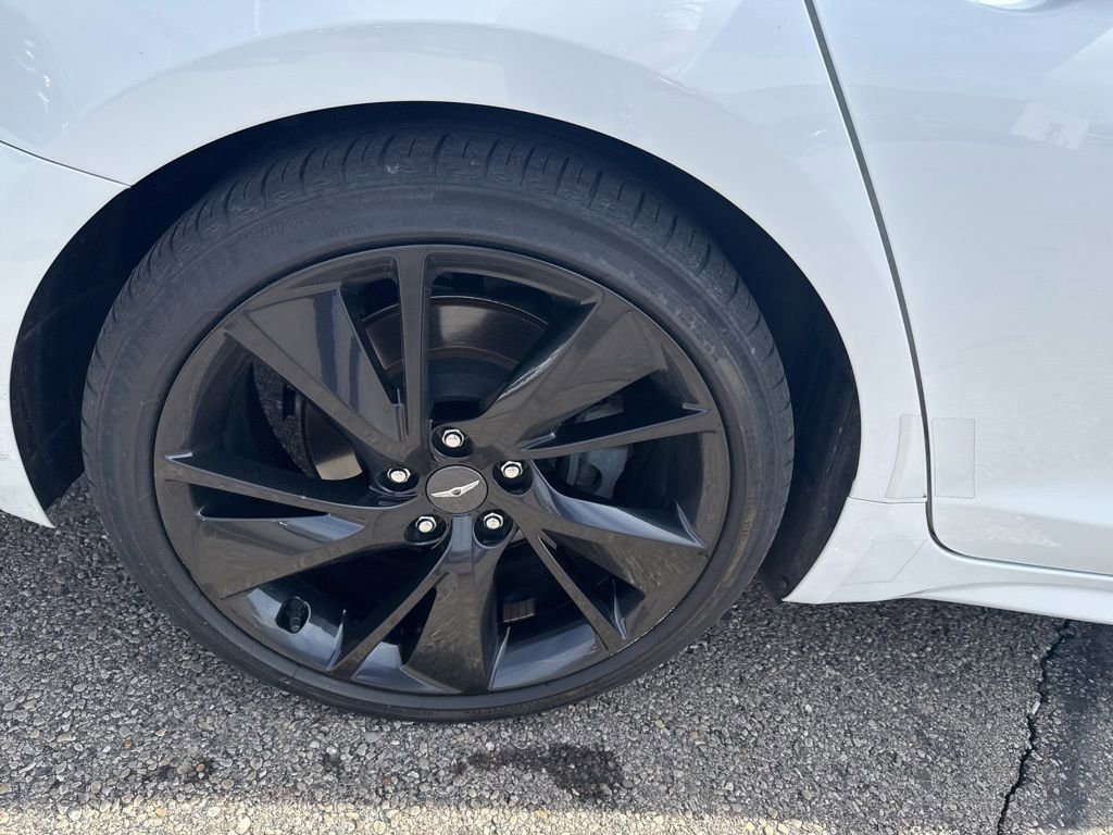 Used 2023 Genesis G70 2.0T w/ Sport Prestige Package AWD/4WD image 12