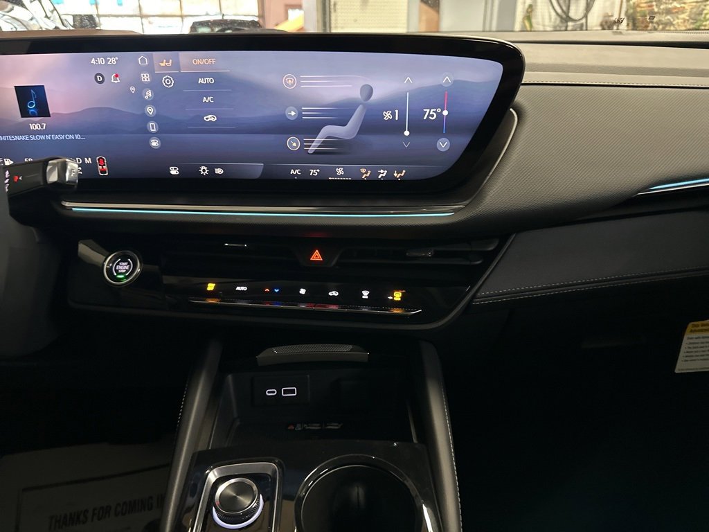 Used 2025 Buick Envision Preferred image 21