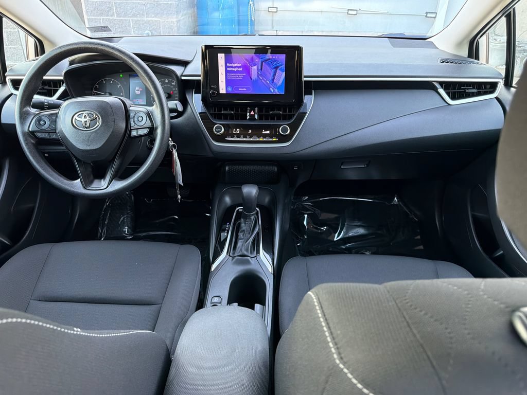 Used 2024 Toyota Corolla LE FWD image 16