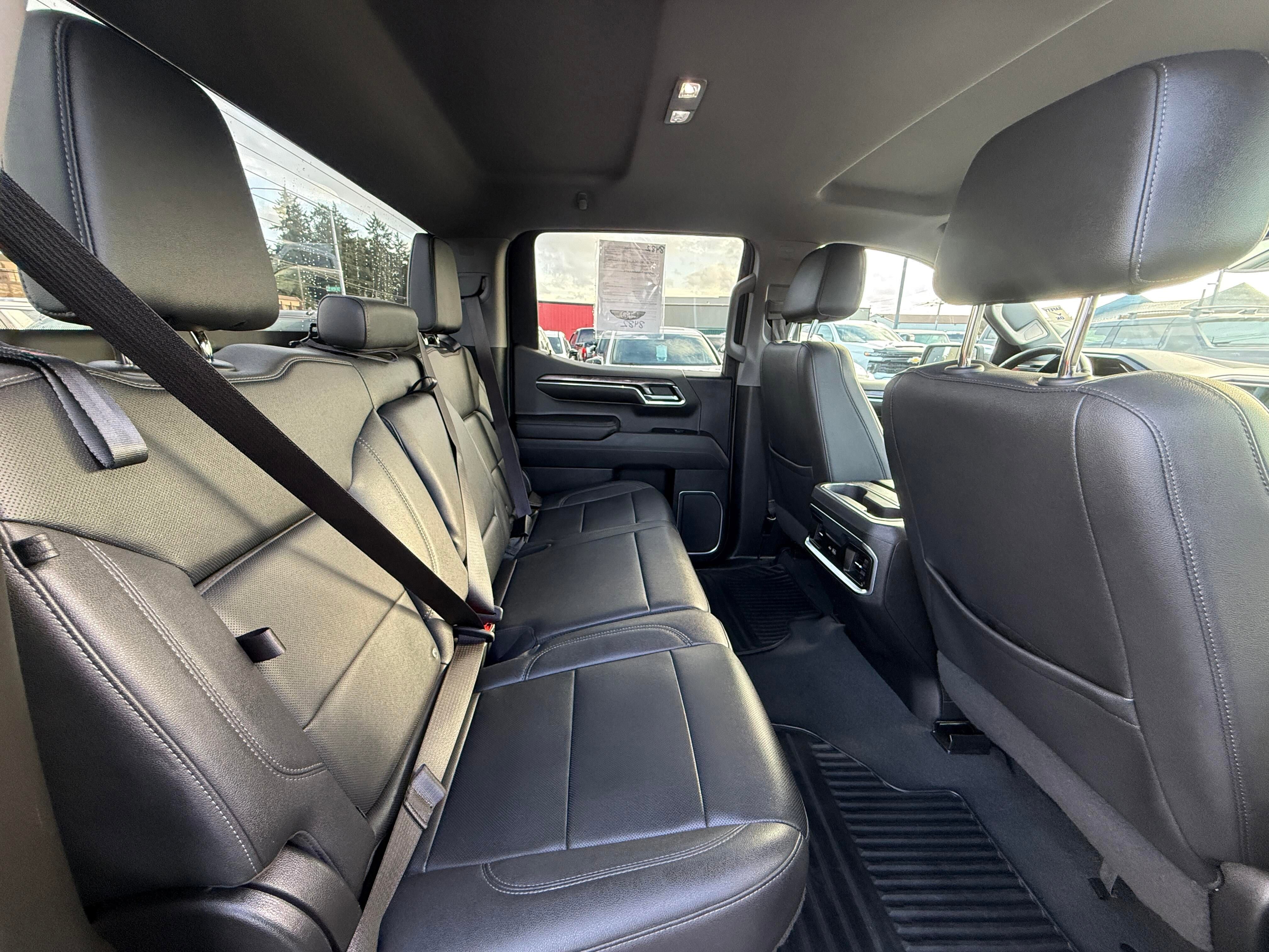 Used 2023 Chevrolet Silverado 1500 LTZ RWD image 10