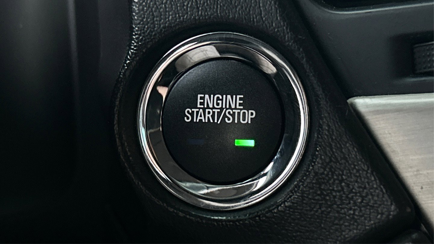 Used 2020 GMC Yukon XL Denali image 39