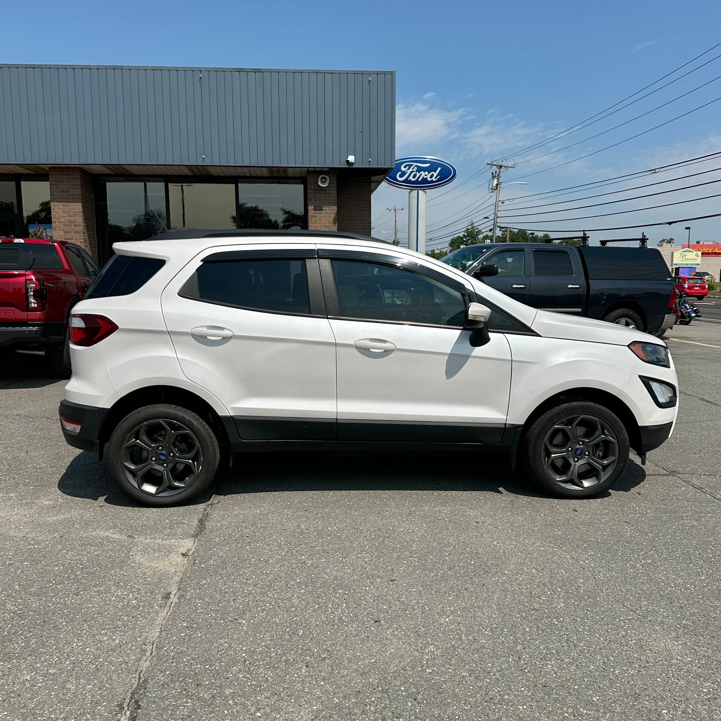 Used 2018 Ford EcoSport SES w/ SES Cold Weather Package AWD/4WD image 2