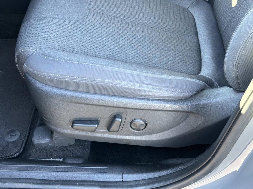 Used 2023 Hyundai Santa Fe SEL image 28