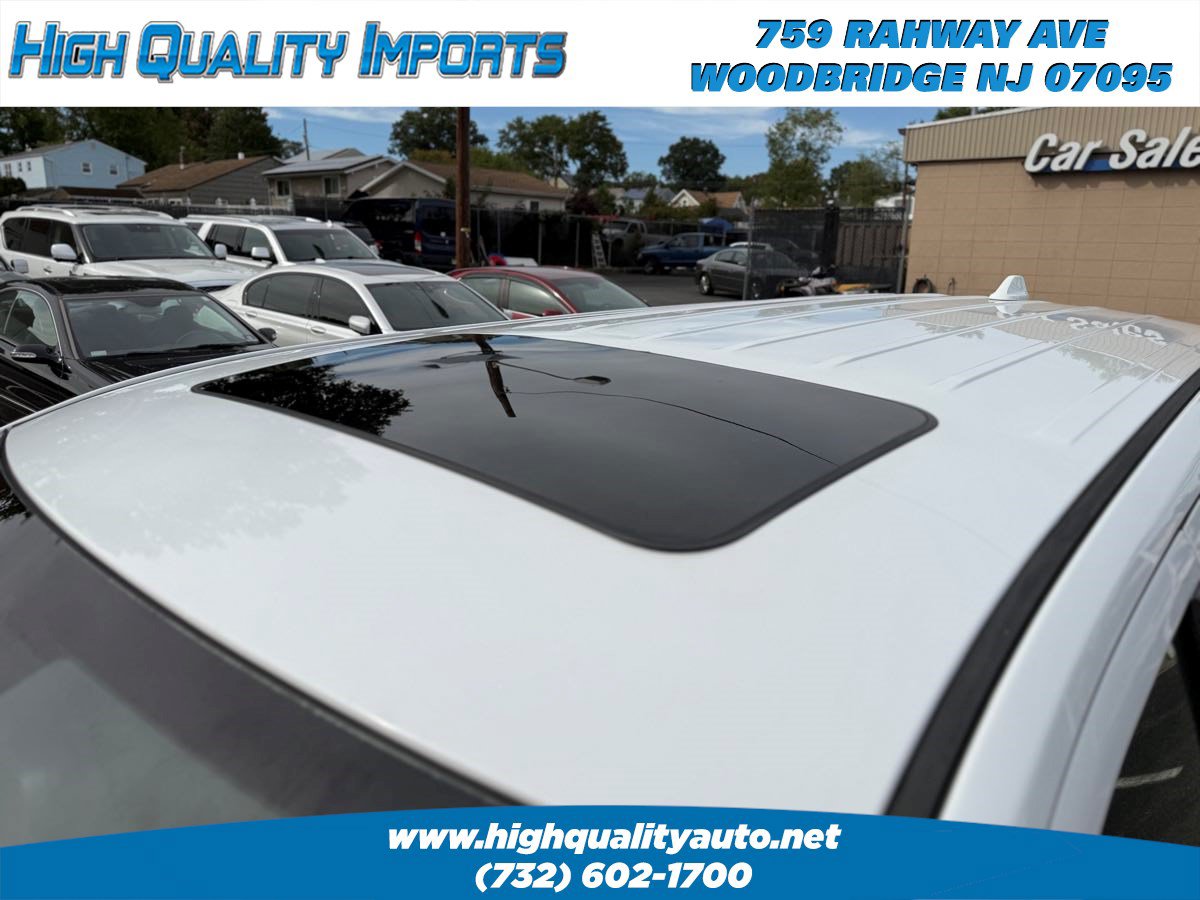 Used 2018 Dodge Durango R/T w/ Blacktop Package AWD/4WD image 12