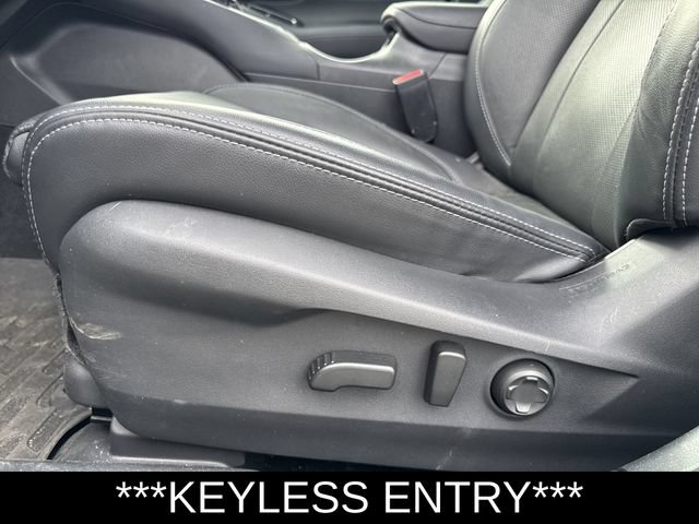 Used 2023 Subaru Outback Touring XT AWD/4WD image 11