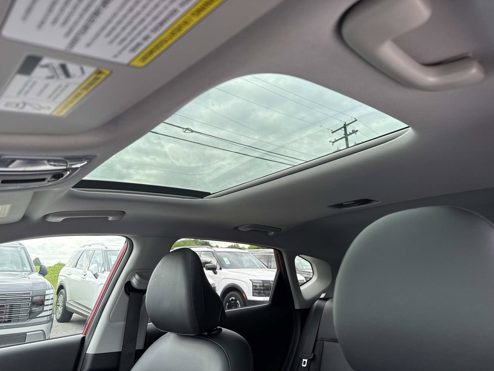Certified 2024 Hyundai Kona Limited AWD/4WD image 4