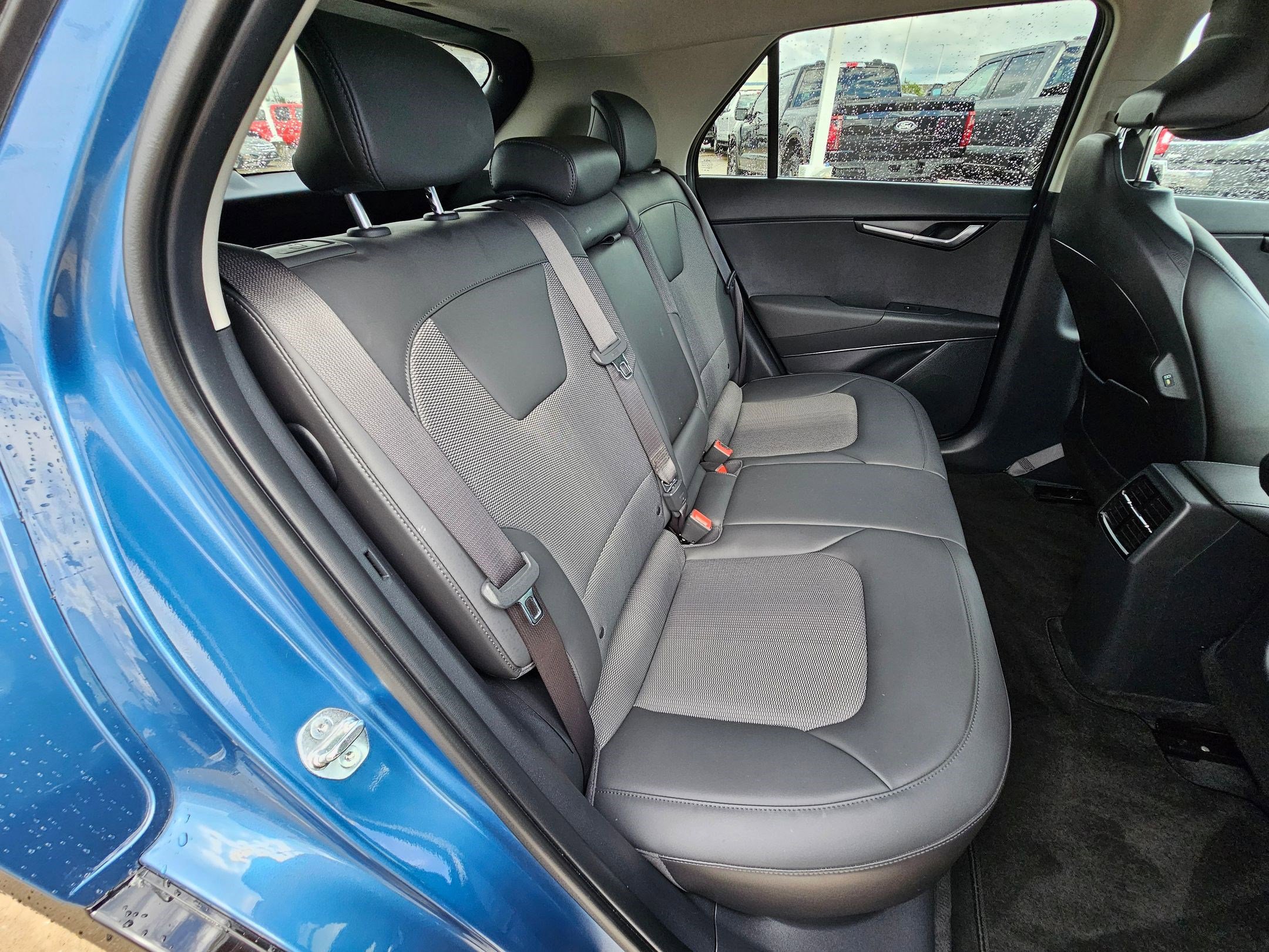 Used 2024 Kia Niro Wind FWD image 32