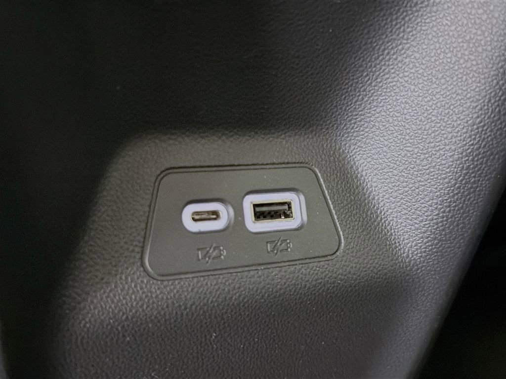 Used 2023 Buick Envision Essence w/ Sport Touring Package image 30