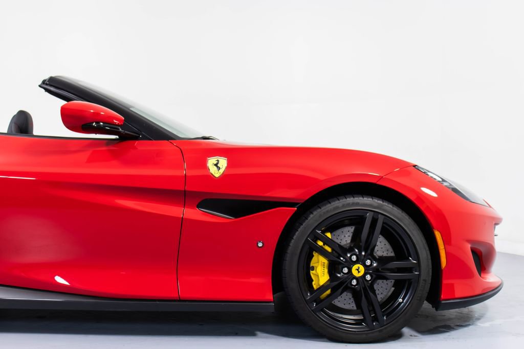Used 2019 Ferrari Portofino RWD image 16