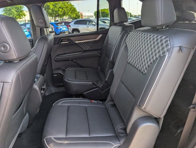 Used 2025 GMC Acadia Denali w/ Super Cruise Package image 26