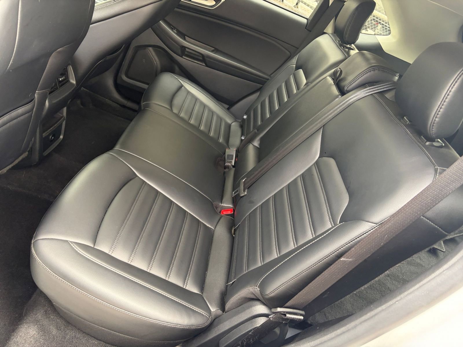 Used 2024 Ford Edge SEL image 35