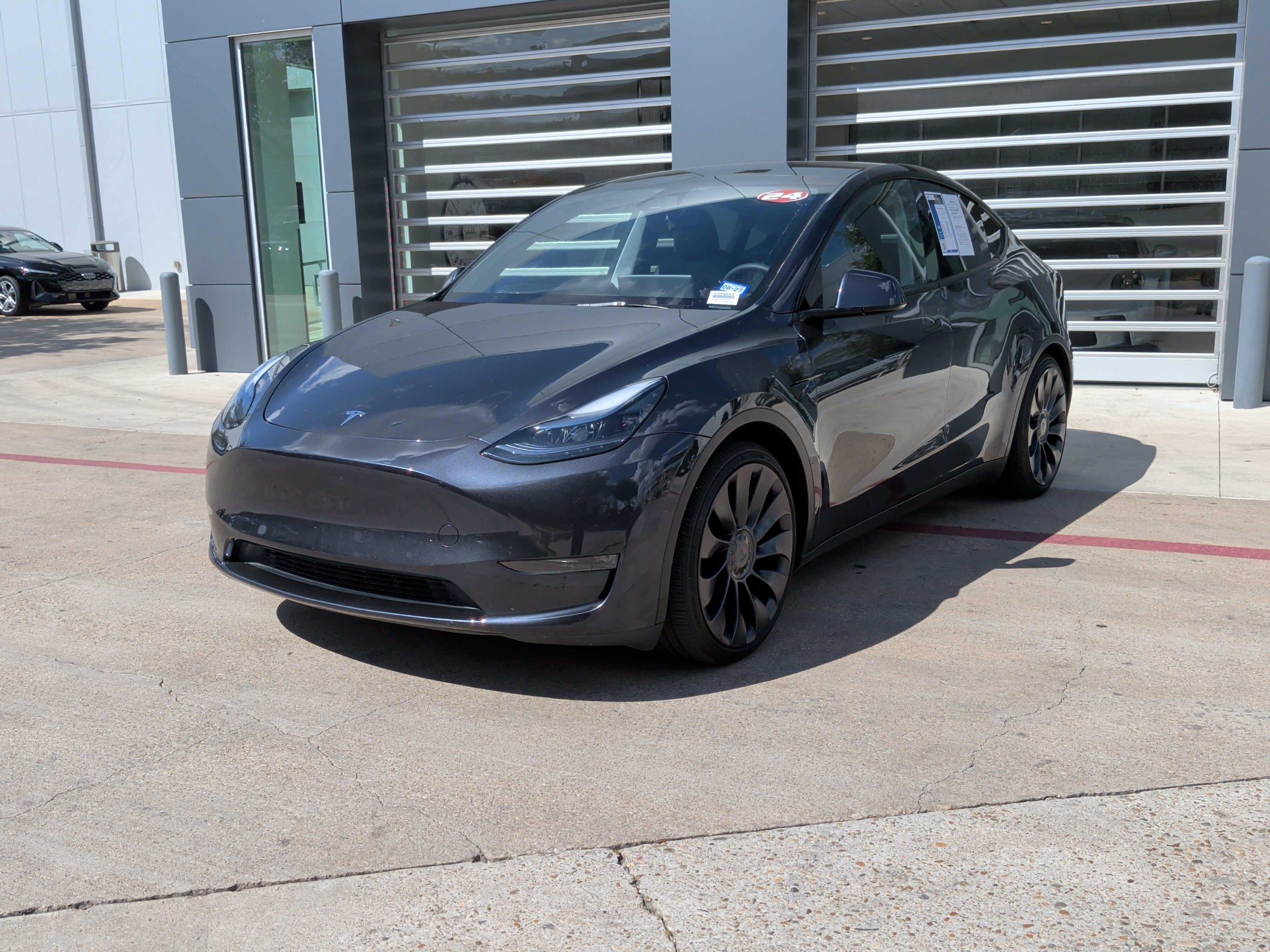 Used 2024 Tesla Model Y Performance AWD/4WD image 5