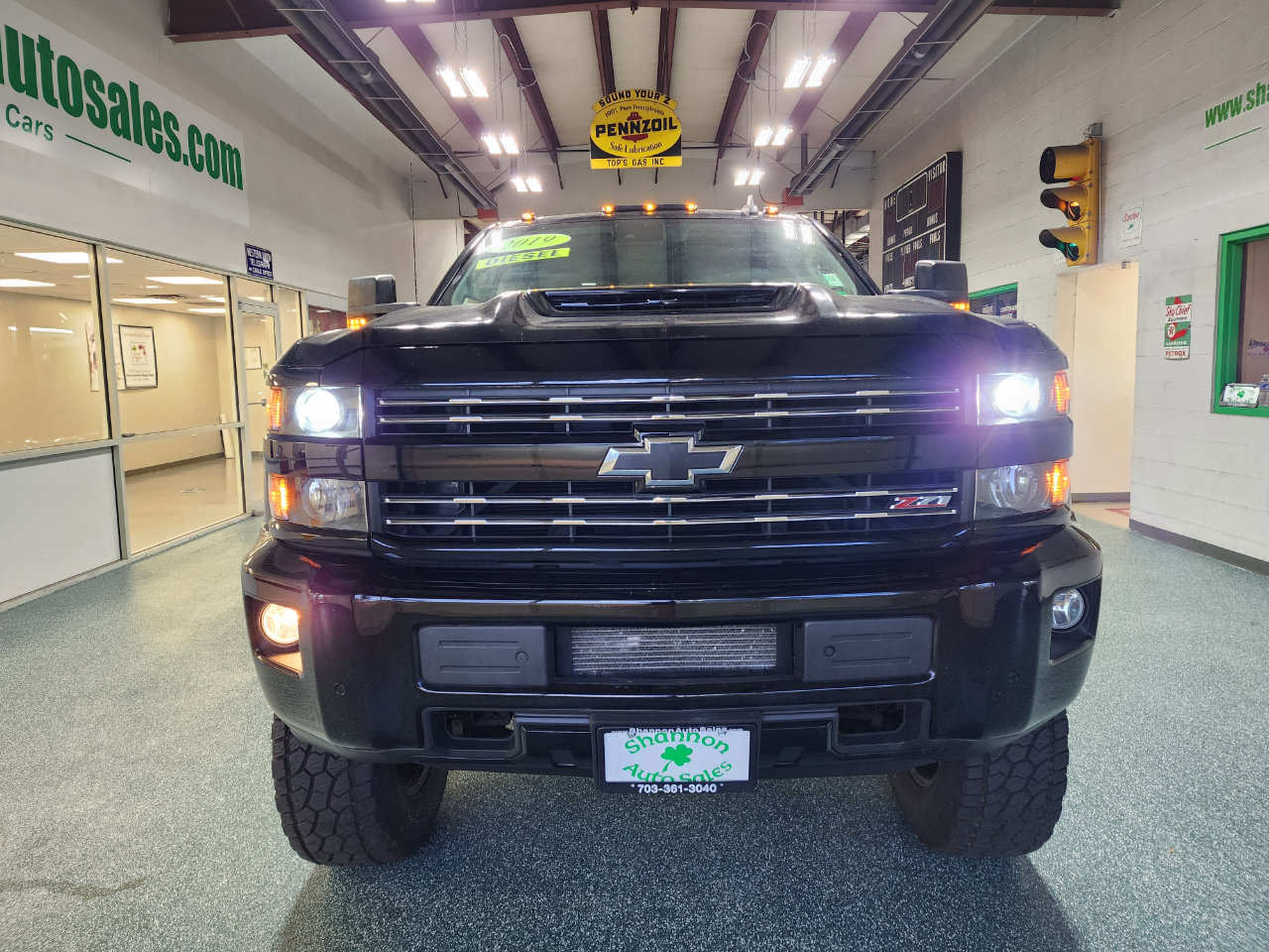 Used 2019 Chevrolet Silverado 2500 LTZ w/ Duramax Plus Package image 3