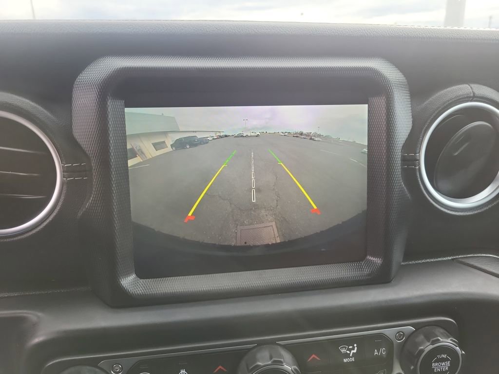 Used 2023 Jeep Wrangler Unlimited Sahara w/ Cold Weather Group image 21