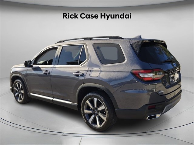 Used 2023 Honda Pilot Touring image 8