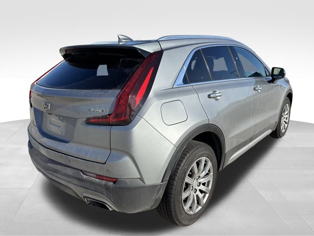 Used 2023 Cadillac XT4 Premium Luxury image 4