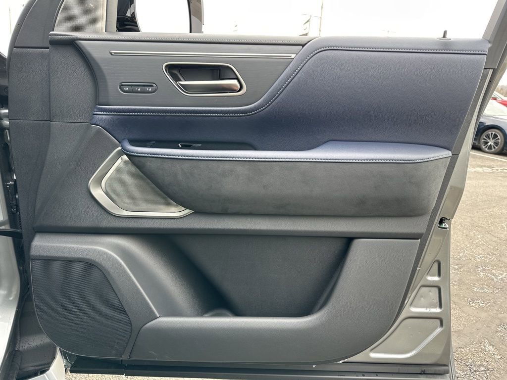 New 2026 INFINITI QX80 4WD w/ Sport Exterior Package image 12