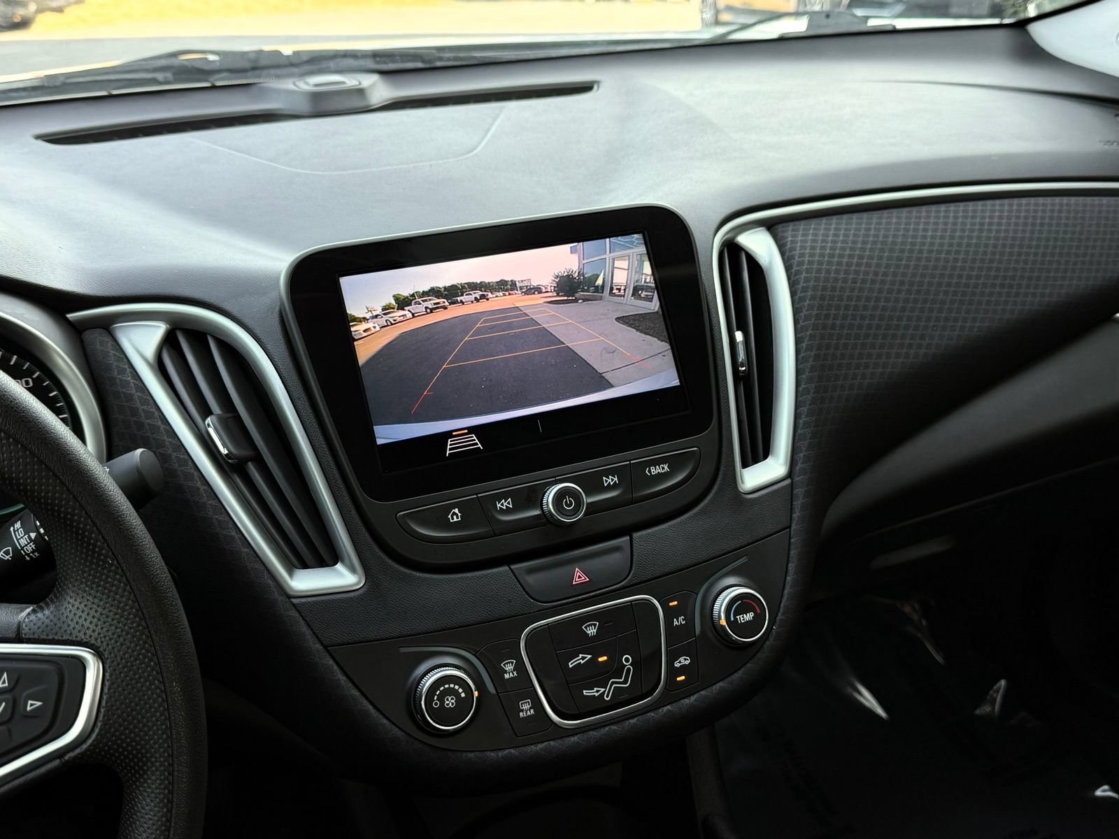 Used 2019 Chevrolet Malibu LS FWD image 34