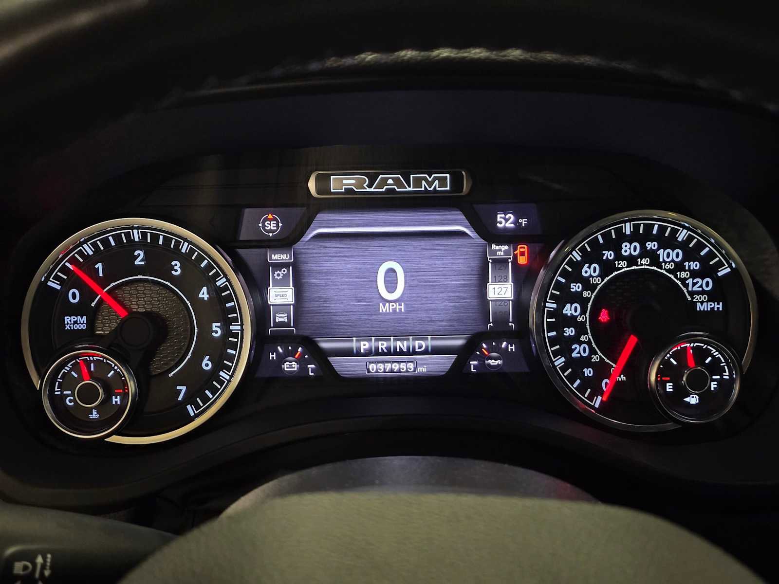 Used 2024 RAM 1500 Laramie image 27